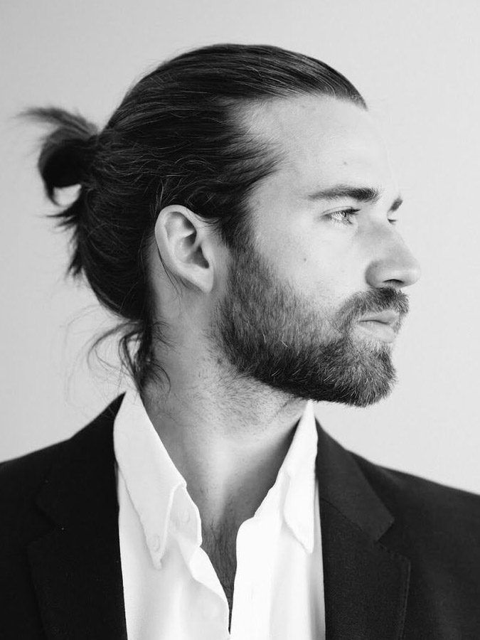 Man Bun Hairstyle Oval Face Hairstyles Men
